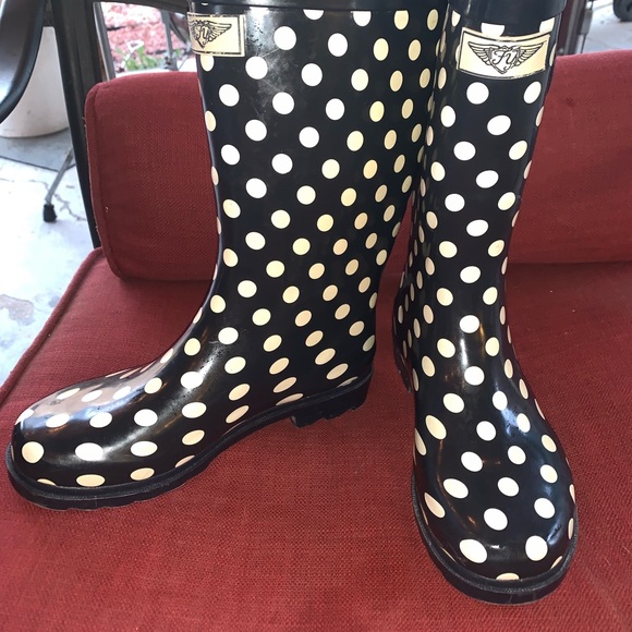 Rain boots - Picture 2 of 5